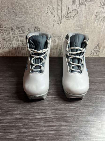 Ботинки лыжные