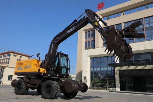 Экскаватор на комбинированном ходу в Москве фото 4