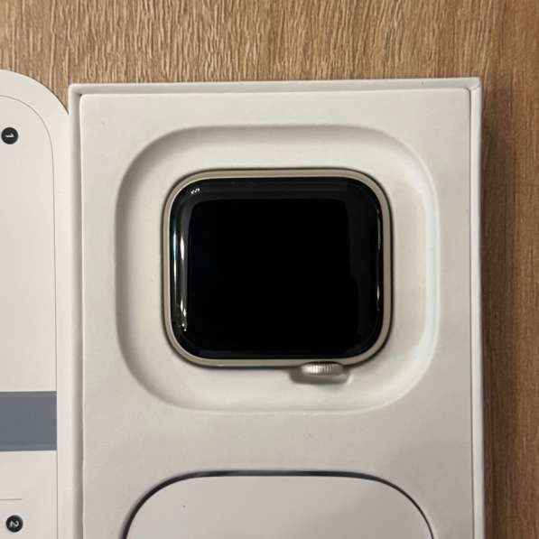 Apple Watch SE 40mm в Москве фото 3