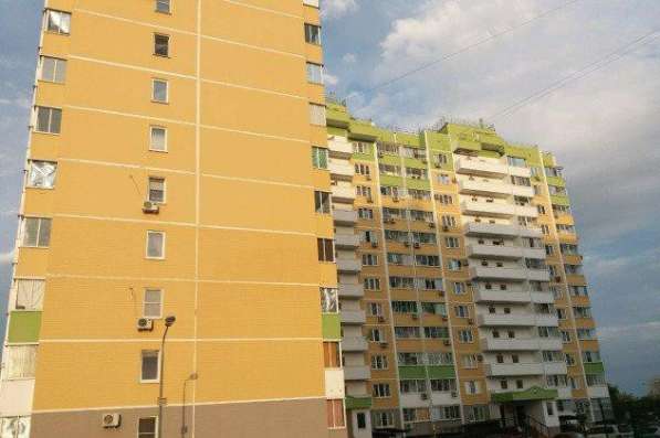 Продам двухкомнатную квартиру в Краснодар.Жилая площадь 60 кв.м.Этаж 4.