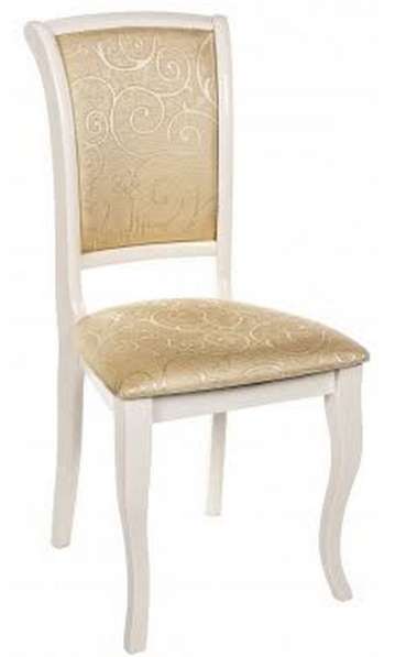 Продаю стулья деревянные с мягкой обивкой новые 3 шт
