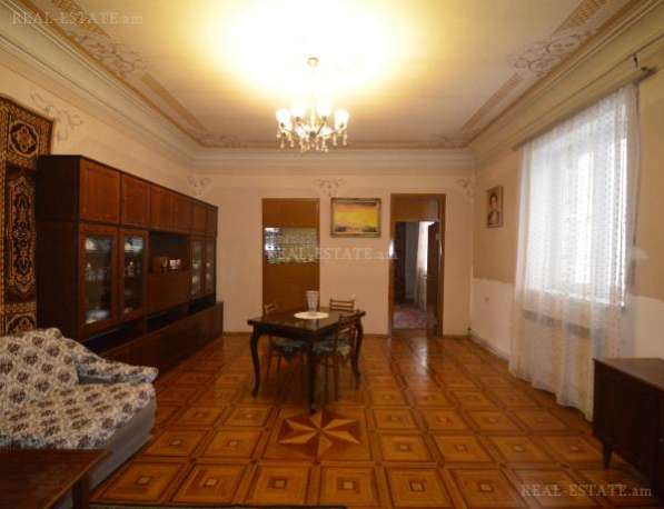Продается двухэтажный частный дом без посредников в Ереване
