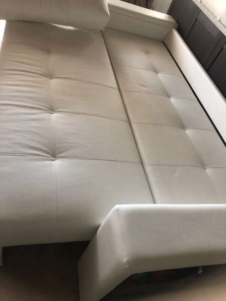 Продам раскладной кожаный диван в Ижевске фото 5