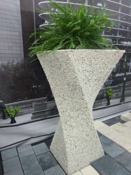 Уличные вазоны из бетона от производителя от 1500 руб./шт