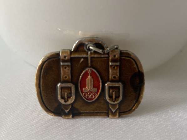 Брелок Москва 80 &laquo;Чемодан&raquo; редкий!!!