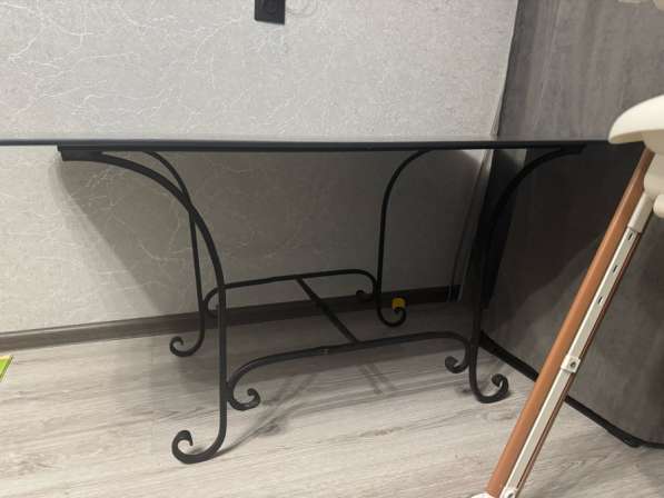 Стол в Конаково