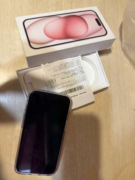 Продам iPhone 15