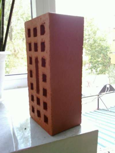 кирпич красный