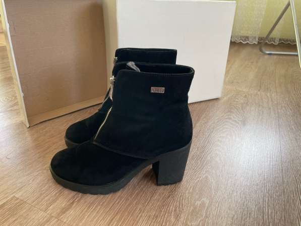 Ботинки 37 размер зимние