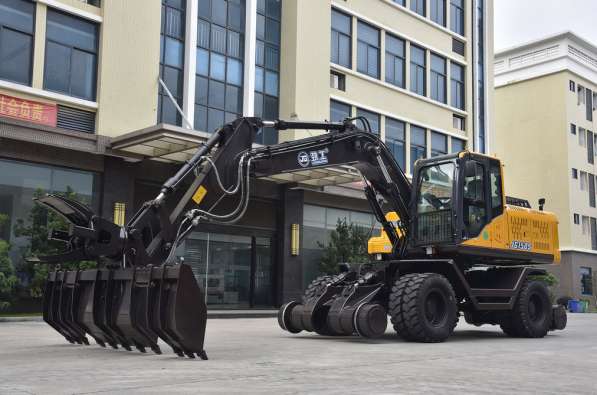 Экскаватор на комбинированном ходу в Москве фото 5