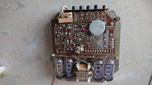 Чaсы элeктpонные нaстенные 2шт в Челябинске фото 6