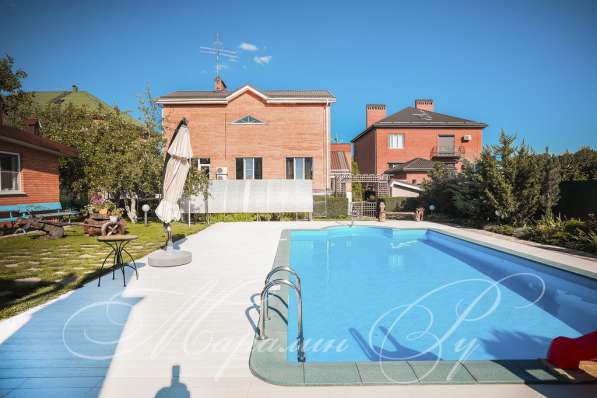 Продам дом в Ростов-на-Дону.Жилая площадь 355 кв.м.