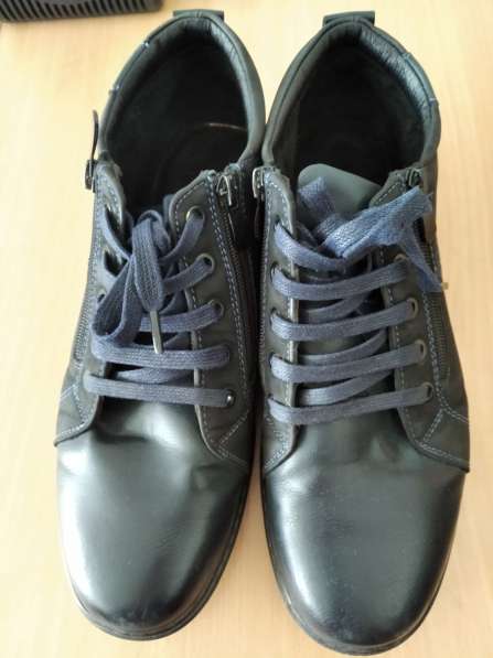 Демисезонные мужские туфли (43 размер)
