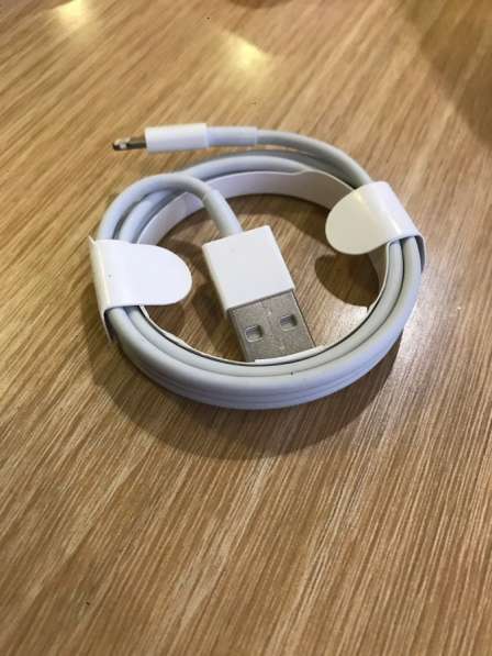 Оригинальный новый кабель Apple Lighting/USB в Москве