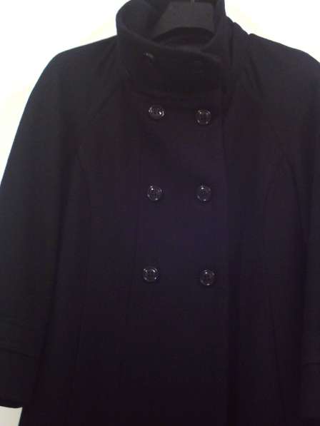 Короткое чёрное пальто ZARA