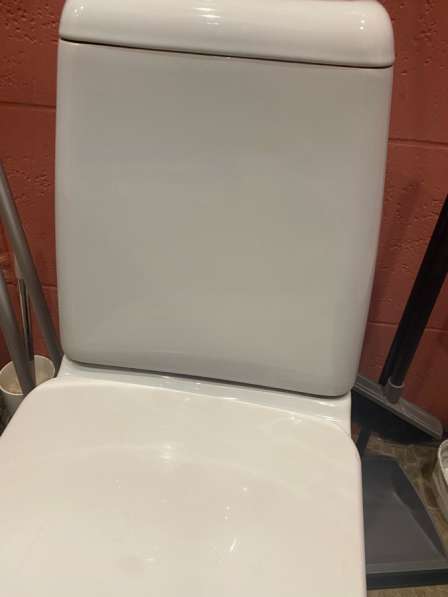 В продаже унитаз “cersanit” в Апрелевке