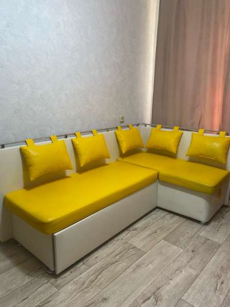 Б/у кухонный диван в Новотроицке