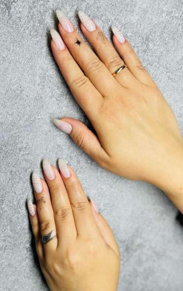 Маникюр в Москве