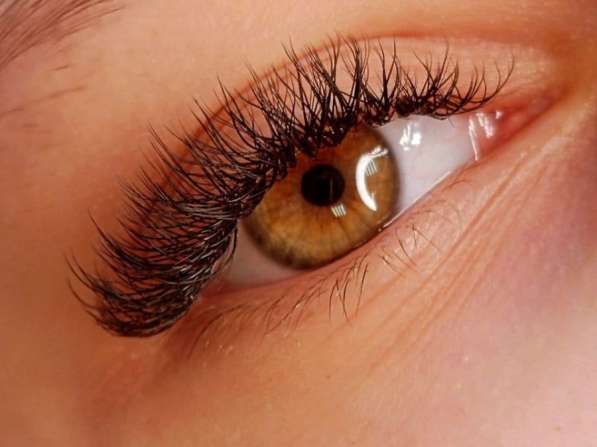 Наращивание ресниц
