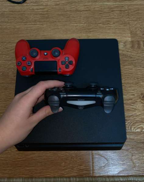Игровая консоль PlayStation 4 в Москве фото 3