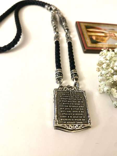 Гайтан на текстильном шнурке с иконой в Костроме фото 6