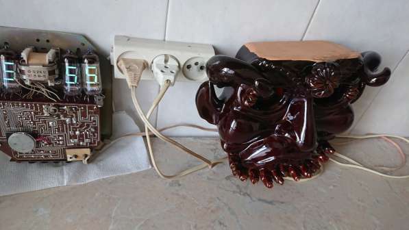 Чaсы элeктpонные нaстенные 2шт в Челябинске фото 9