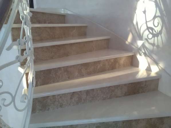 Лестницы из натурального камня мрамора и гранита в Красногорске фото 18
