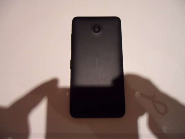 Смартфона nokia lumia 630 в фото 3