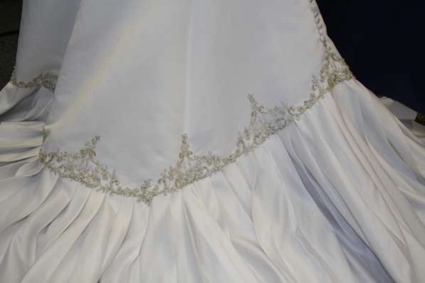 Белое свадебное платье-русалка Julius Bridal в Москве