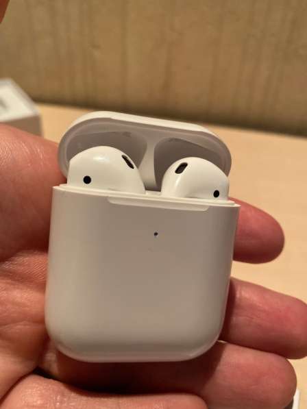 AirPods 2