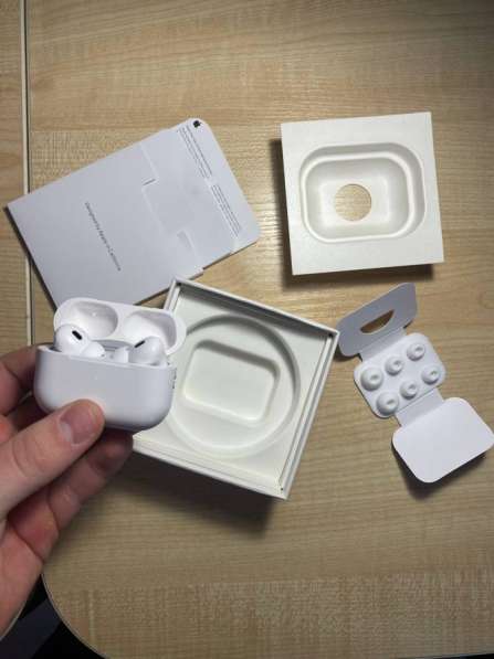 AirPods Pro + силиконовый чехол в подарок в Перми фото 4