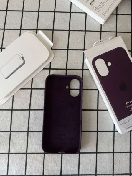 Чехол на iPhone 16 Apple Silicone Case в Санкт-Петербурге
