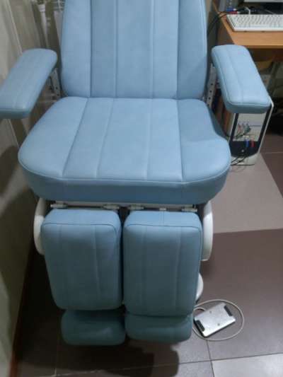 Кресло косметологическое, педикюрное в Благовещенске фото 4