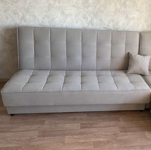 Диван книжка