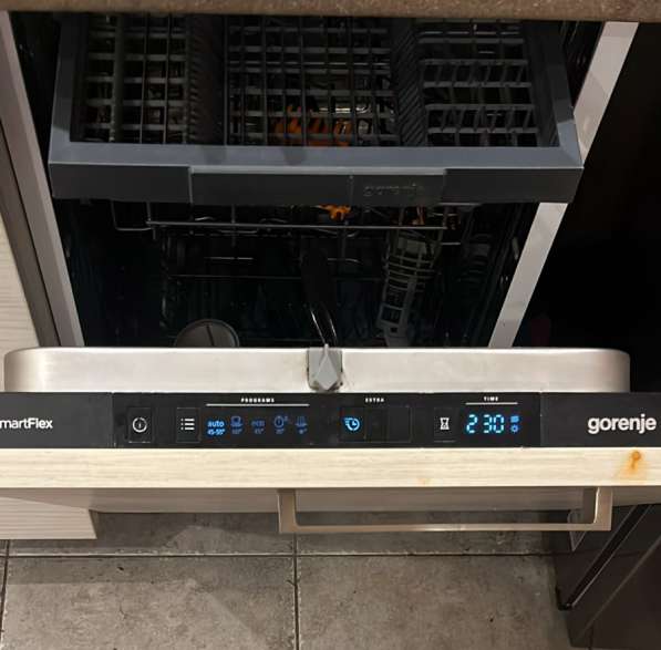 Посудомоечная машина в отличном состоянии