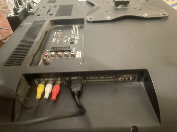 Продам телевизор LG,32диагональ в