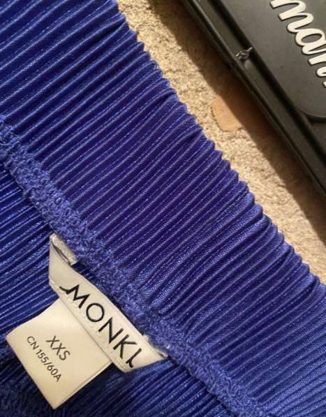 Брюки кюлоты «Monki» в Москве