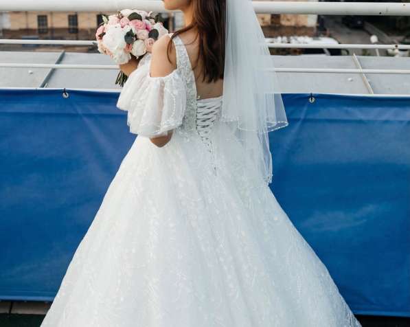 Платье свадебное с фатой в Перми фото 4