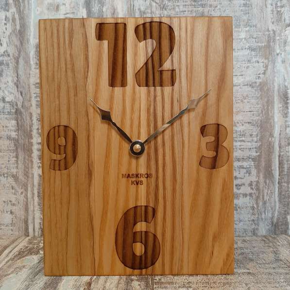 Часы настольные в Санкт-Петербурге фото 27