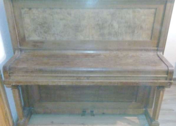 Продается пианино в Санкт-Петербурге