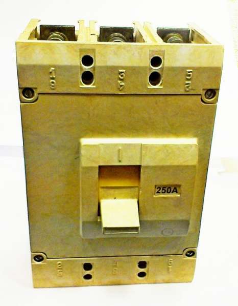 Автоматический выключатель ВА 52-37 250А