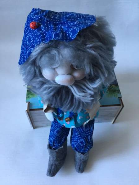 Кукла ручной работы- Дед Кузьмич с коробом- шкатулкой в Москве