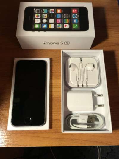 смартфон Apple iPhone 5s 32Gb в Москве