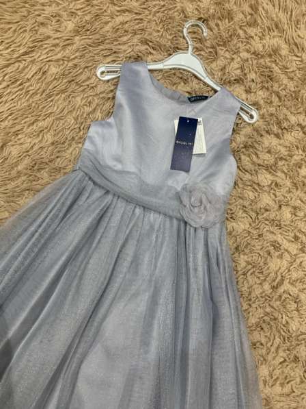 Продам платье на девочку в Смоленске