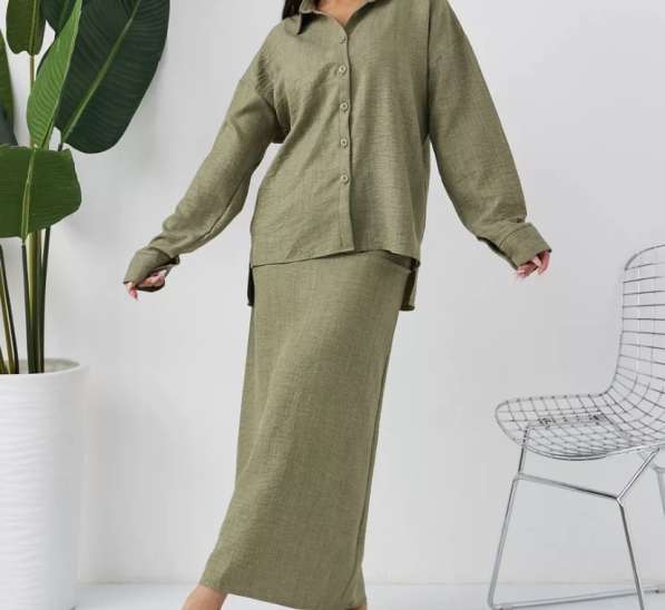 Продам новый костюм