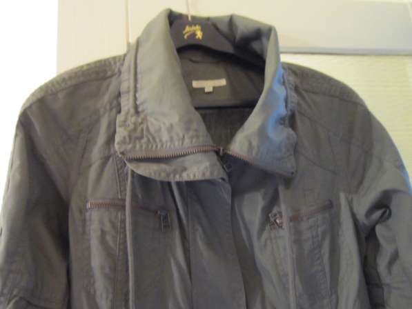 Куртка фирмы CRISTELLE & CO защитного цвета р-р М