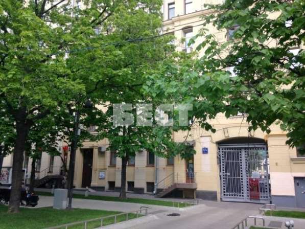 Продам трехкомнатную квартиру в Москве. Этаж 6. Дом кирпичный. Есть балкон. в Москве