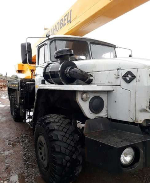 Продам автокран 25 тонн; 31 метр;УРАЛ; в 2013г.,экспл. в Омске фото 3