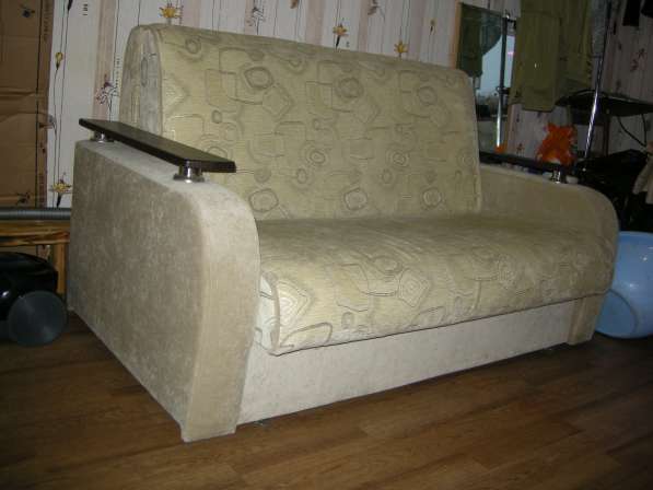 Продаю диван-кровать б/у