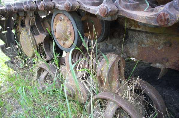 Гусеничный трактор Т-74 в фото 6